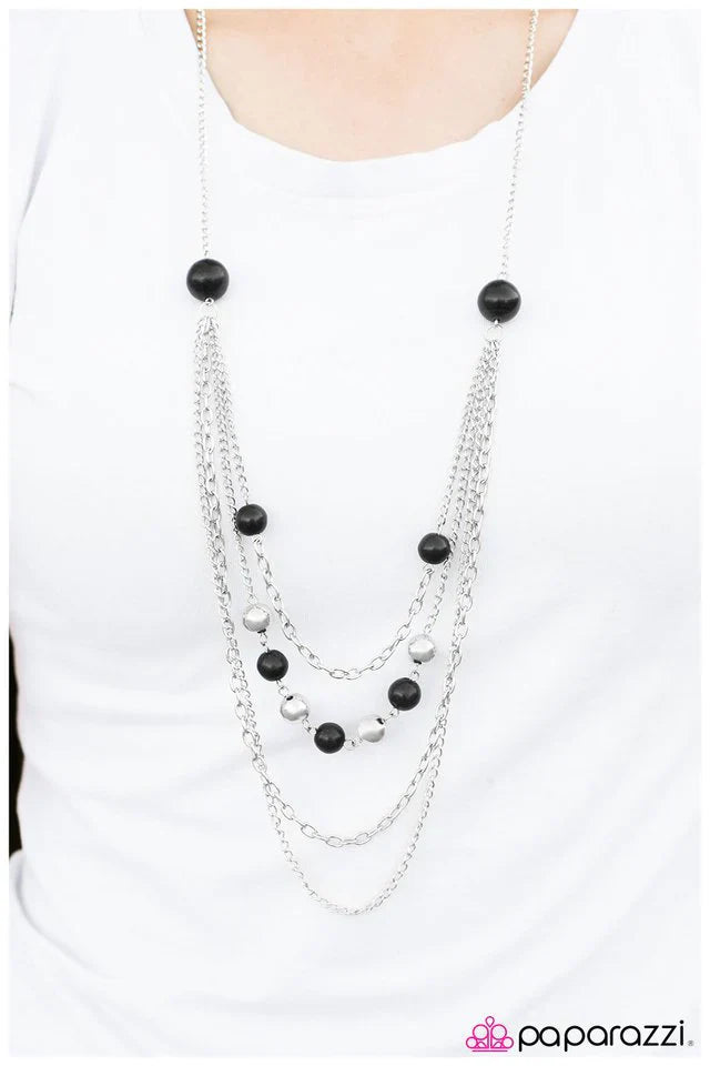 Paparazzi Necklace ~ Roman Holiday - Black