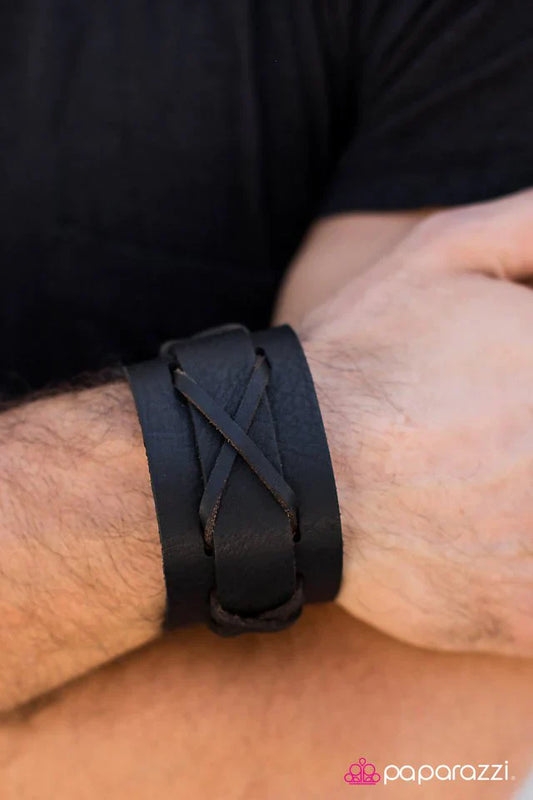 Paparazzi Bracelet ~ Strike Out - Black
