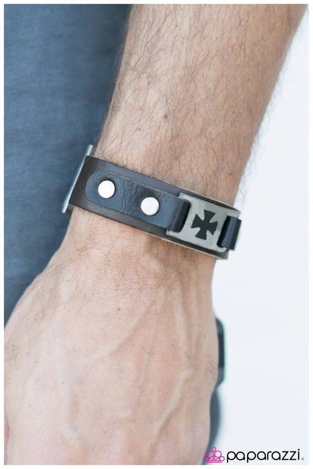 Paparazzi Bracelet ~ Independence Day - Black