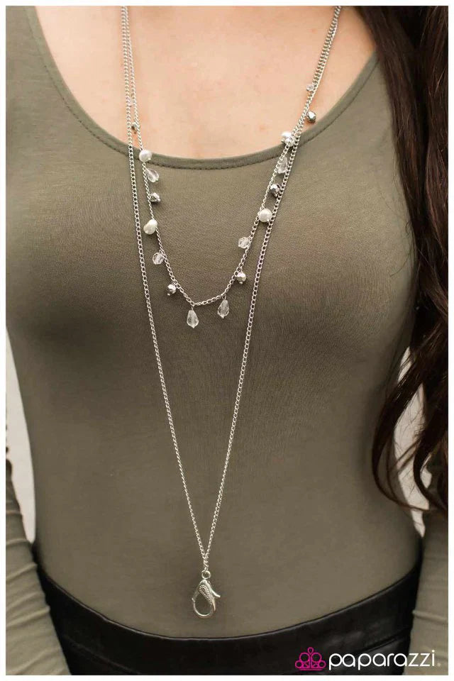 Paparazzi Necklace ~ Timelessly Timeless - White