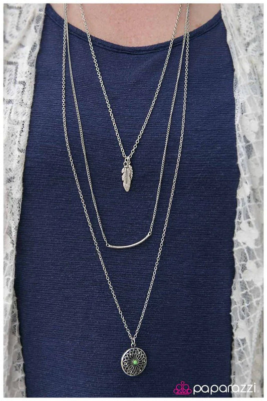 Paparazzi Necklace ~ She Can Fly! - Green