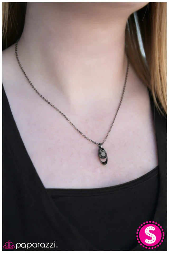 Paparazzi Necklace ~ Diamonds In The Sky - Black