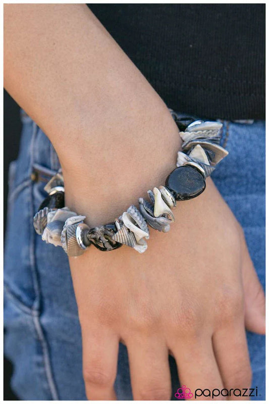 Paparazzi Bracelet ~ Somewhere Beyond The Sea - Black