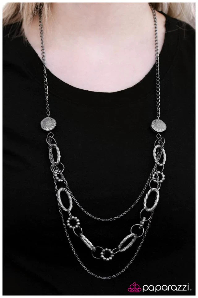 Paparazzi Necklace ~ Everything Under The Sun - Black