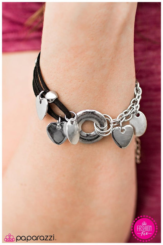 Paparazzi Bracelet ~ Lovers Quarrel - Black