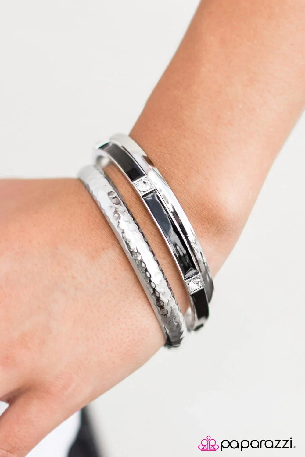 Paparazzi Bracelet ~ This Is My GLAM!  - Black