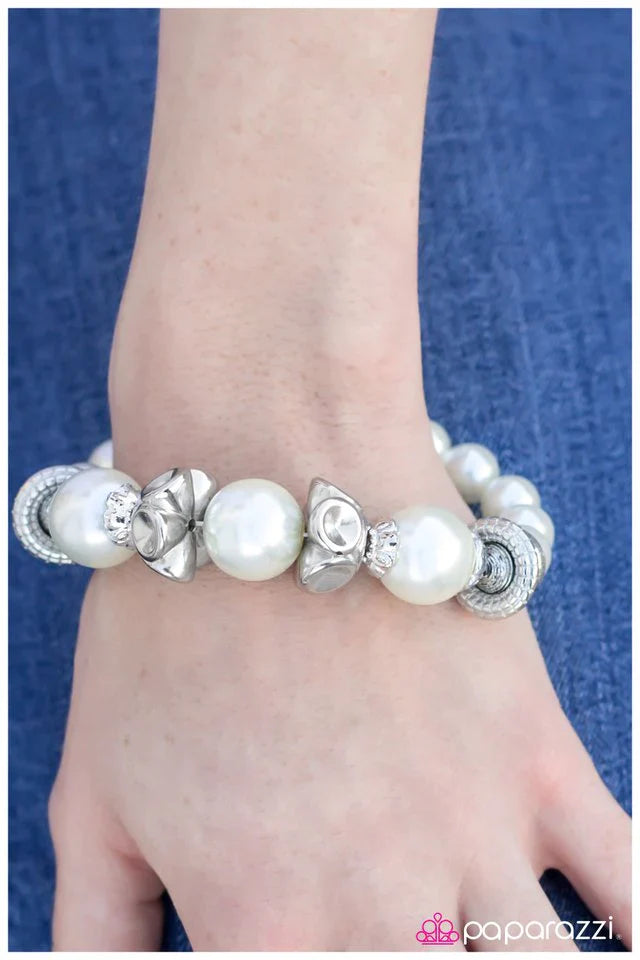 Paparazzi Bracelet ~ Gondola Ride - White