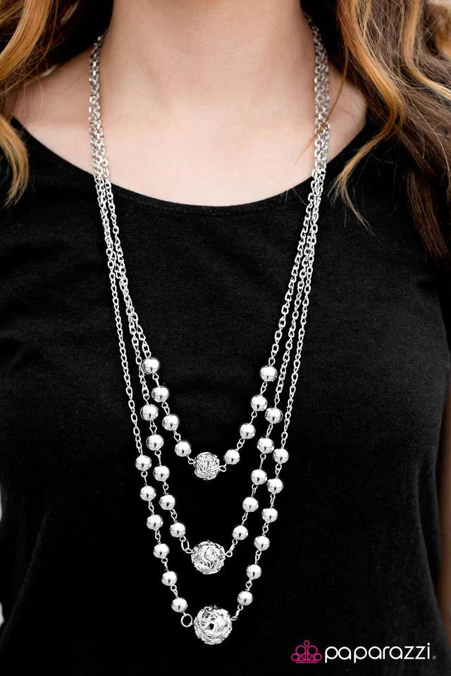 Paparazzi Necklace ~ Wire Wonders - Silver