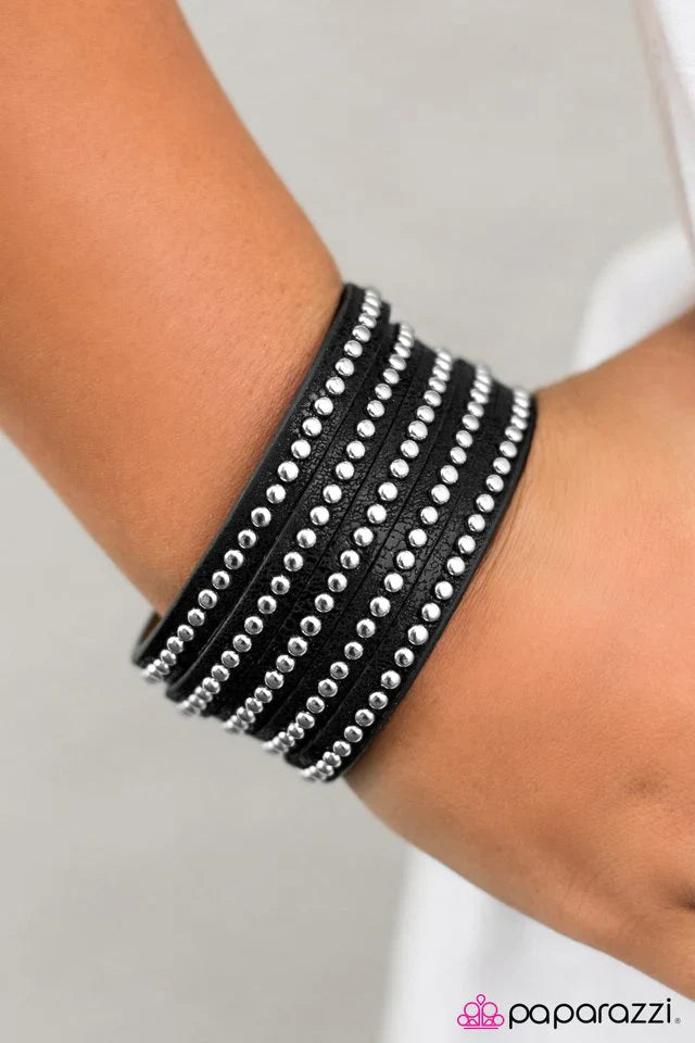 Paparazzi Bracelet ~ Big Hitter - Black