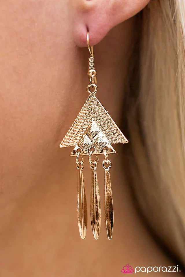 Paparazzi Earring ~ Desert Star - Gold