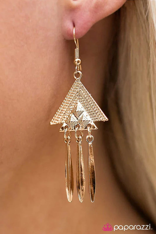 Paparazzi Earring ~ Desert Star - Gold