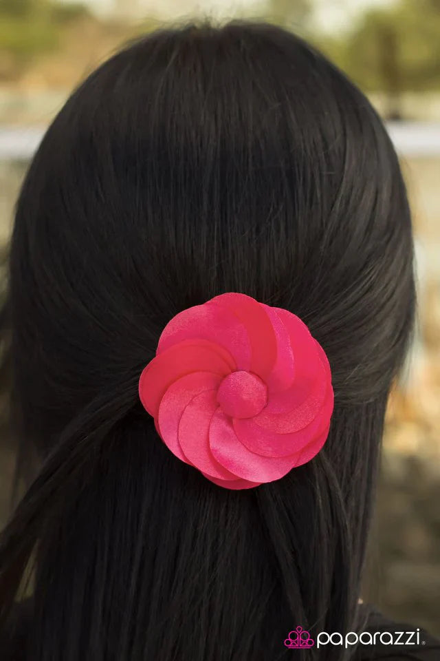 Paparazzi Hair Accessories ~ Damsel In Distress - Pink
