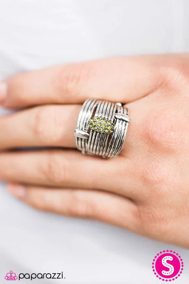 Paparazzi Ring ~ Bold Ruler - Green