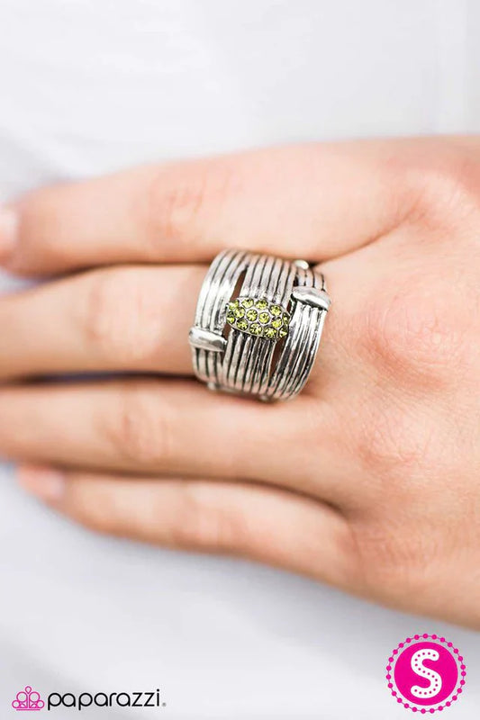 Paparazzi Ring ~ Bold Ruler - Green