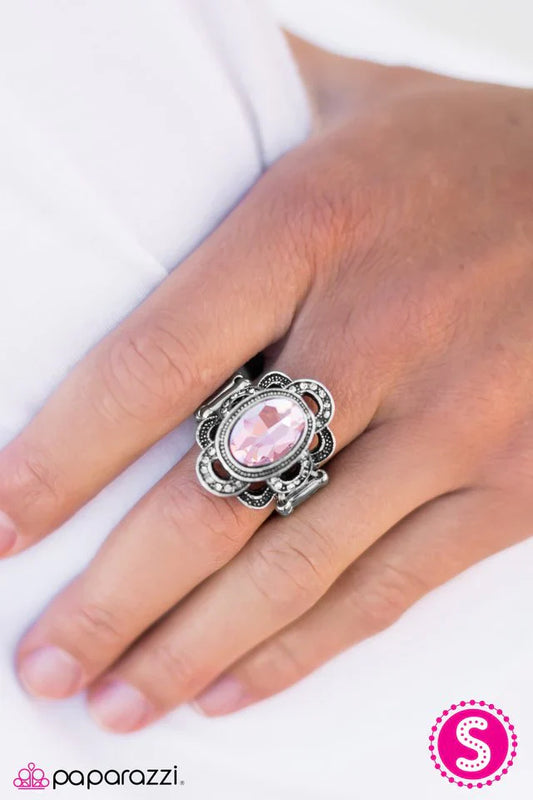 Paparazzi Ring ~ Works Like Magic - Pink