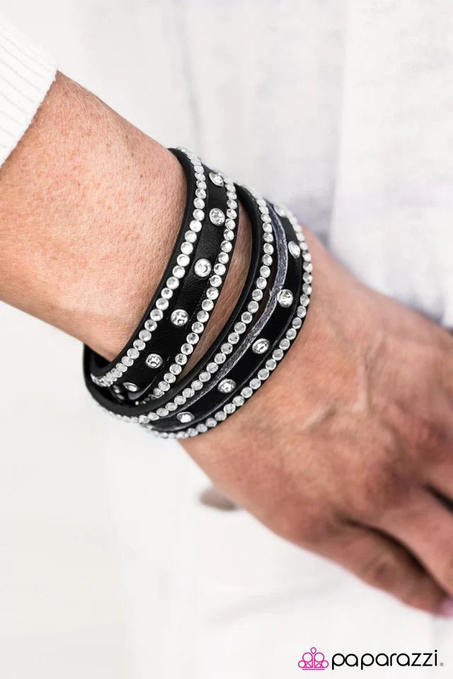 Paparazzi Bracelet ~ Glitter Band - Black
