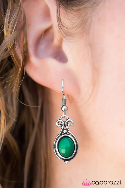 Paparazzi Earring ~ The Color Of Money - Green