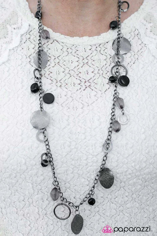 Paparazzi Necklace ~ Let There Be Music - Black
