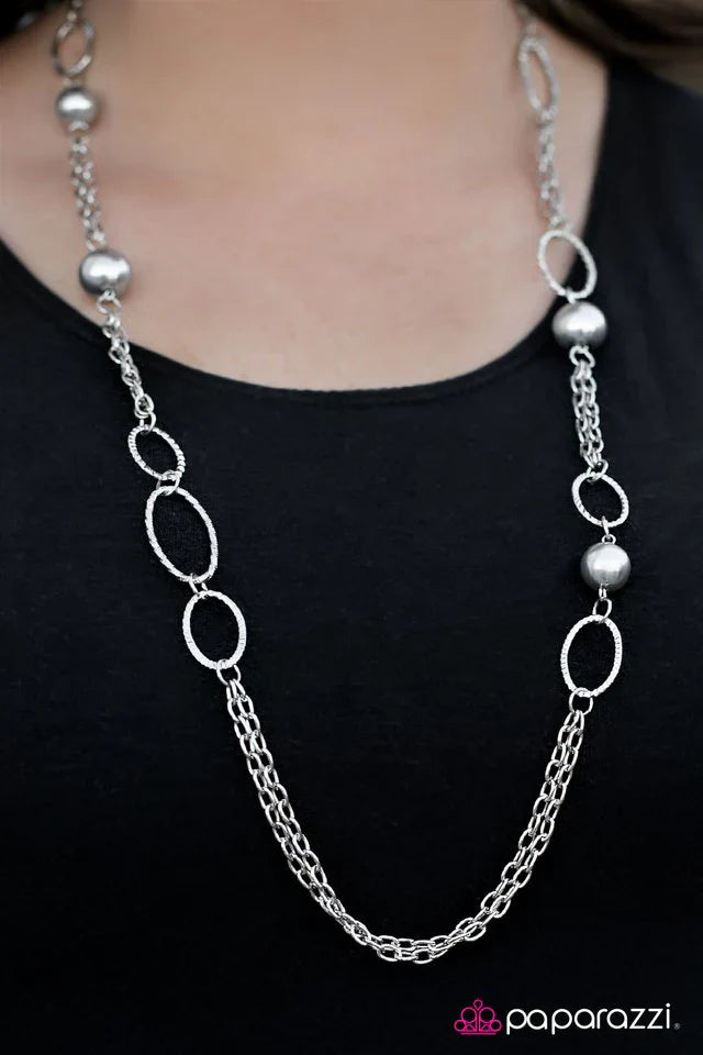 Paparazzi Necklace ~ Celebrity Gossip - Silver