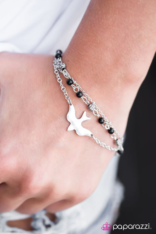Paparazzi Bracelet ~ Learning to Fly - Black