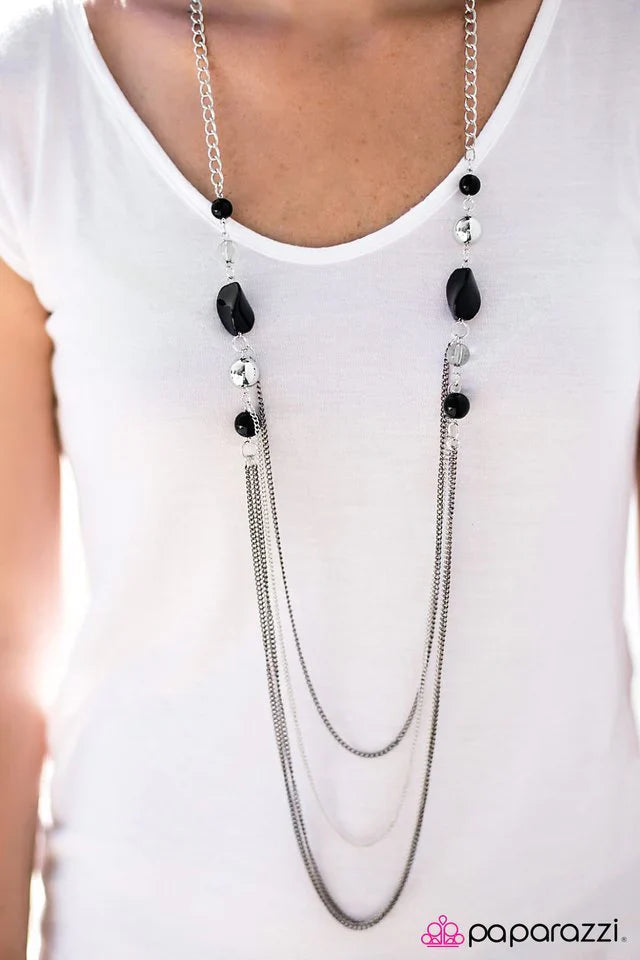 Paparazzi Necklace ~ Its My Party - Black