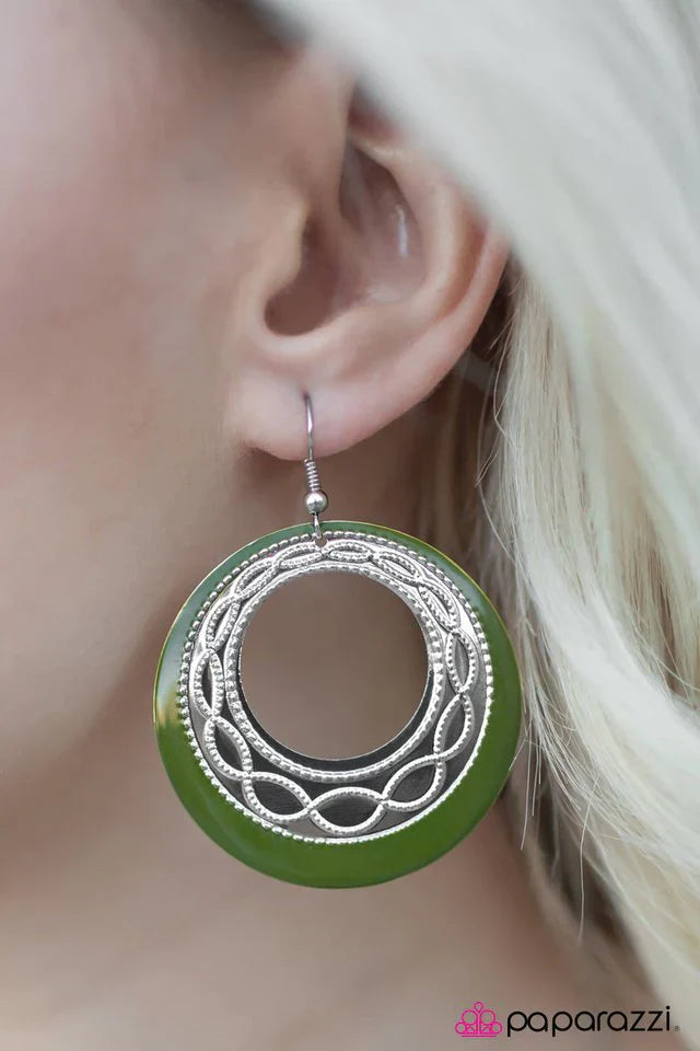 Paparazzi Earring ~ Intertwining Melodies - Green