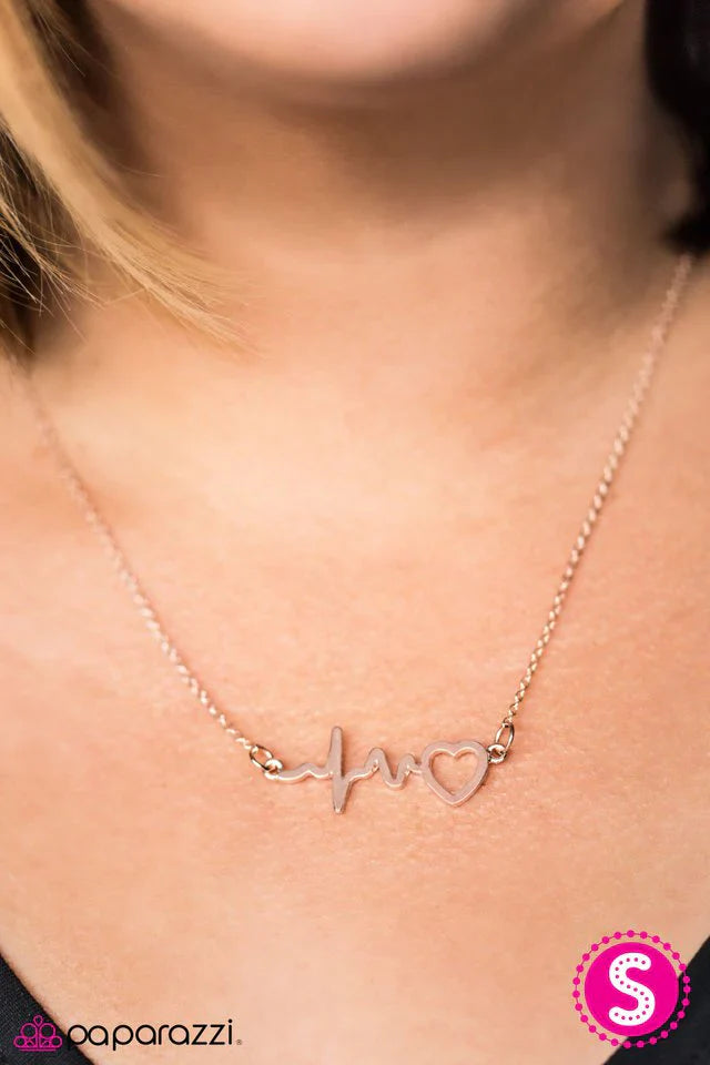 Paparazzi Necklace ~ You Make My Heart Sing - Gold