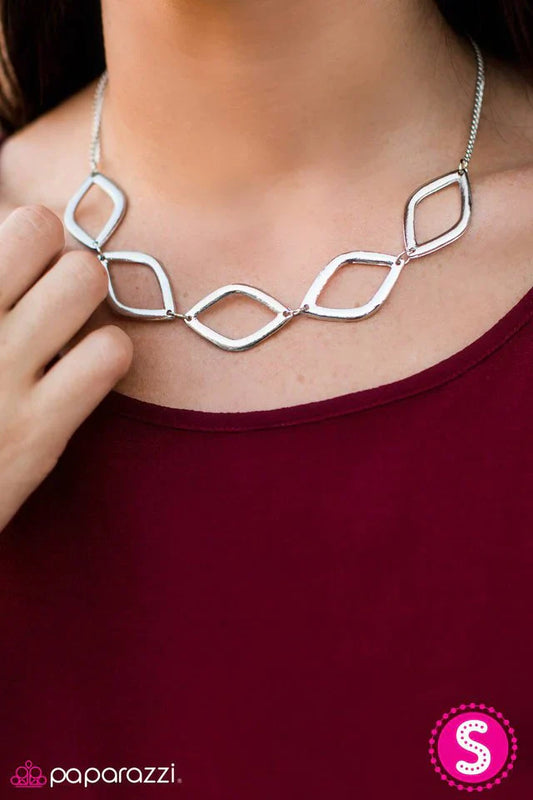 Paparazzi Necklace ~ My Eyes Are Playing Tricks On Me - Silver