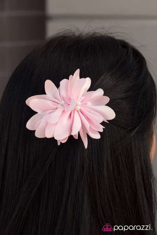 Paparazzi Hair Accessories ~ Sweet Love - Pink