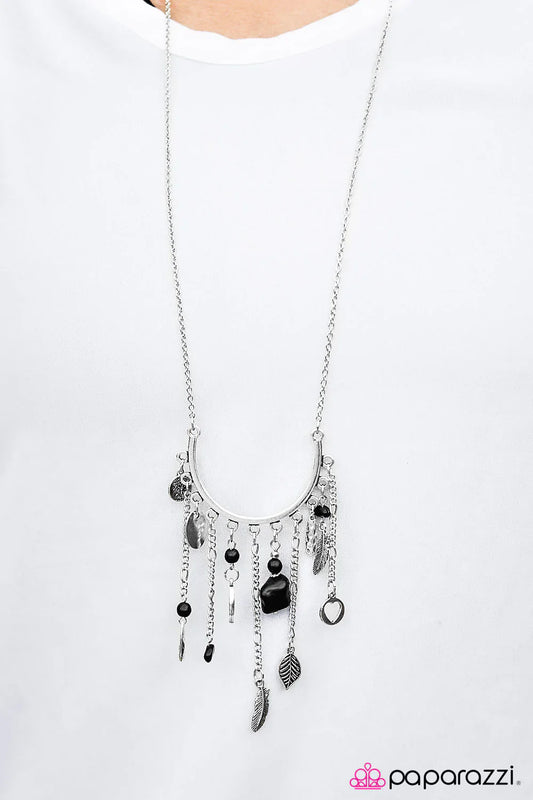 Paparazzi Necklace ~ Lady Luck - Black