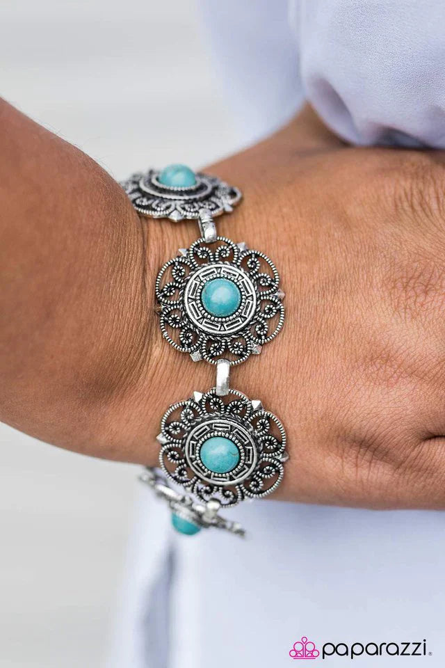 Paparazzi Bracelet ~ Hometown Girl - Blue