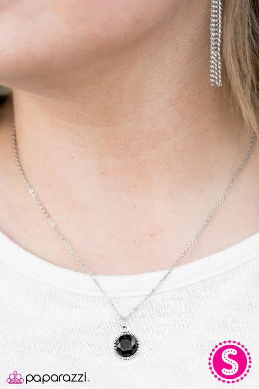 Paparazzi Necklace ~ Final Masterpiece - Black