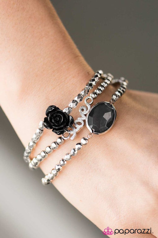 Paparazzi Bracelet ~ Victorian Vibrato - Black
