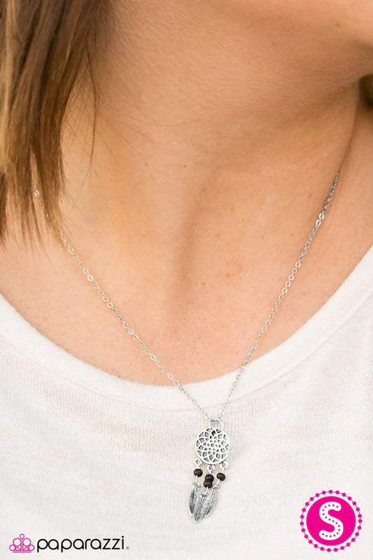 Paparazzi Necklace ~ I Must Be Dreaming - Black