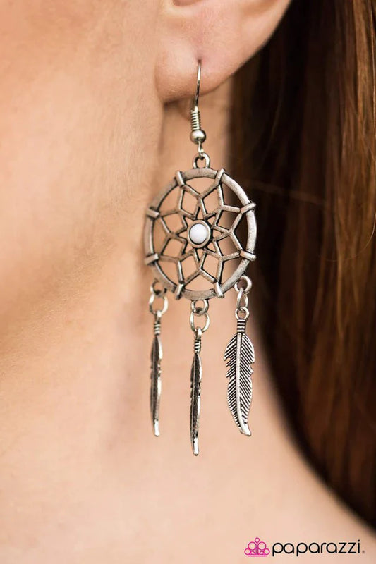 Paparazzi Earring ~ How Dreamy - White