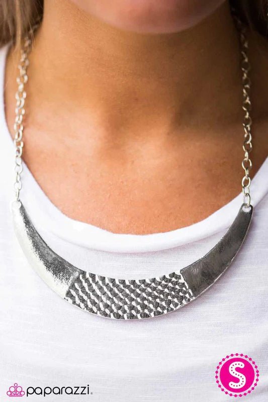 Paparazzi Necklace ~ Bow To Me - Silver