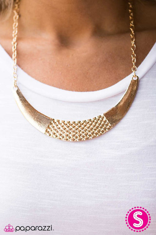 Paparazzi Necklace ~ Bow To Me - Gold