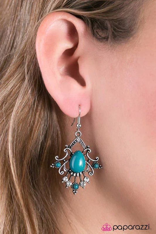 Paparazzi Earring ~ When I Am Queen... - Blue