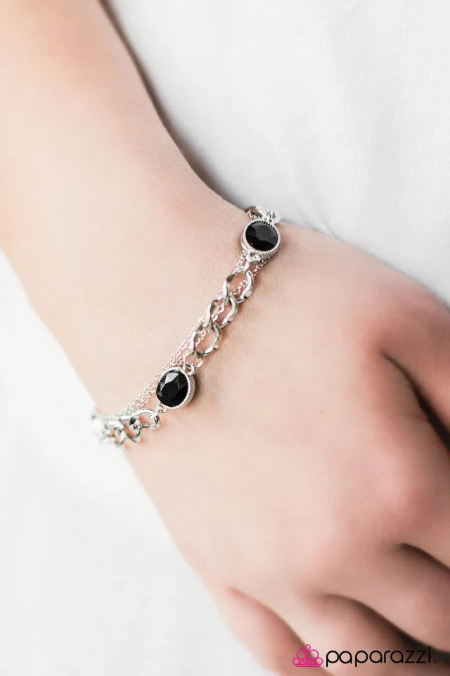 Paparazzi Bracelet ~ Pretty In Paris - Black