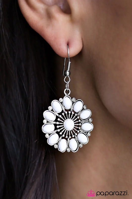 Paparazzi Earring ~ The Lotus Palace - White