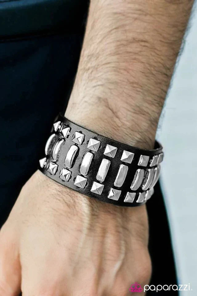 Paparazzi Bracelet ~ American Chopper - Black