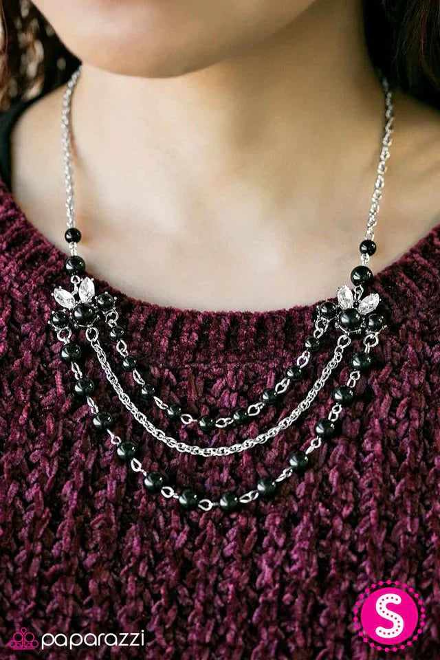 Paparazzi Necklace ~ Miss Magnificent - Black