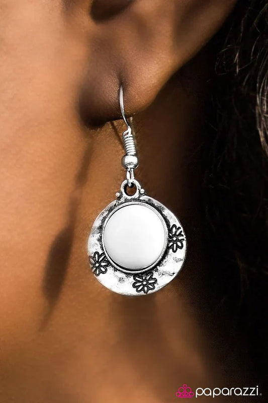 Paparazzi Earring ~ Bring the Good Times - White