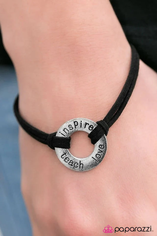 Paparazzi Bracelet ~ Never Stop Dreaming - Black