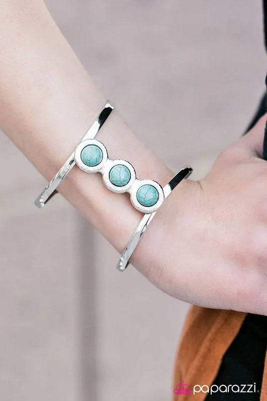Paparazzi Bracelet ~ Mountain Air - Blue