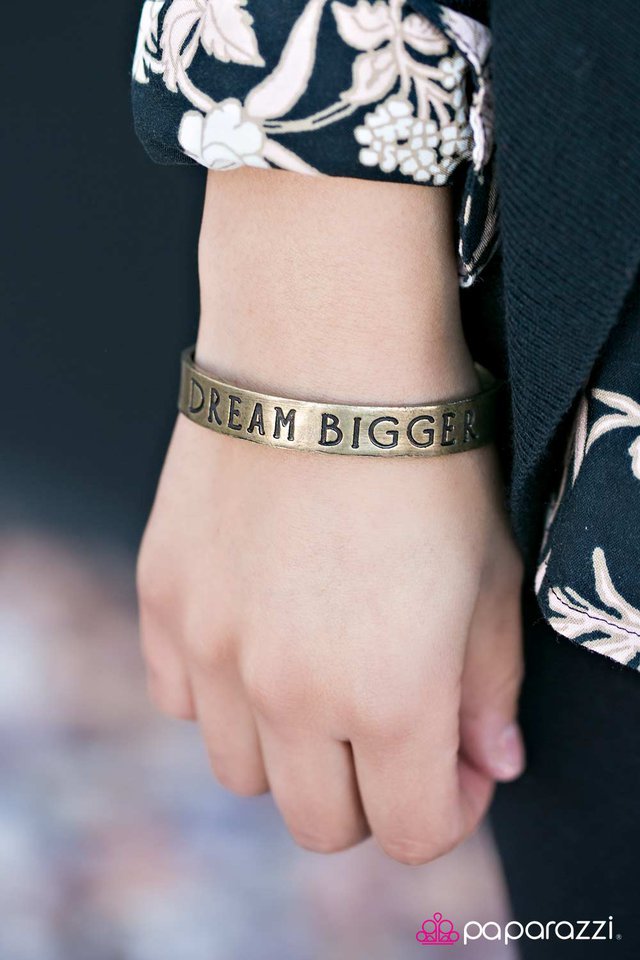 Paparazzi Bracelet ~ Dream Bigger - Brass