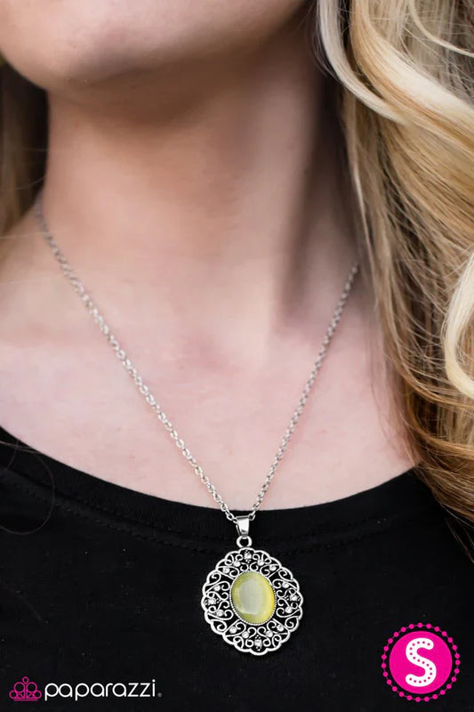 Paparazzi Necklace ~ Heart Of Glace - Yellow