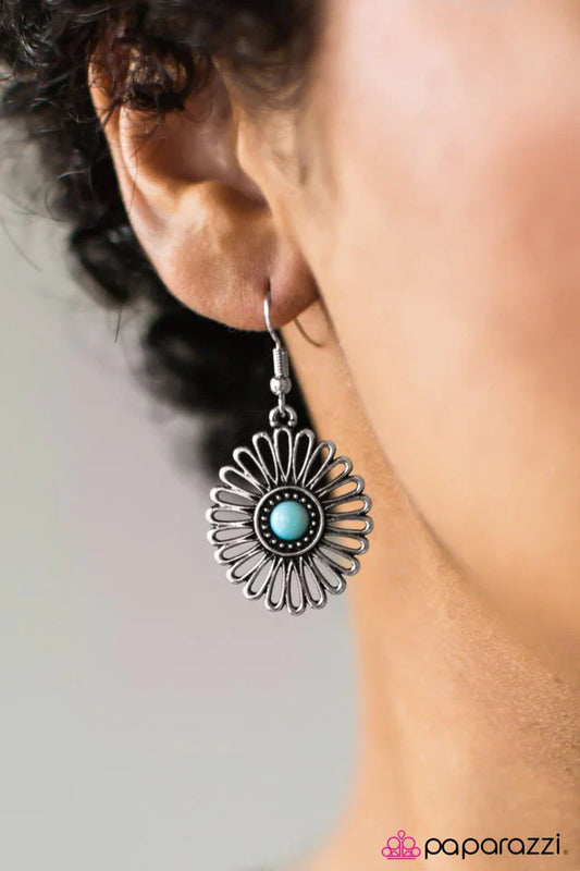 Paparazzi Earring ~ Forever and A Daisy - Blue