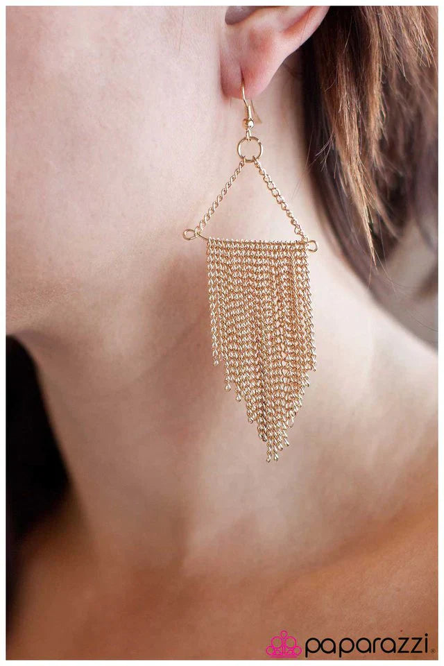 Paparazzi Earring ~ Pulling My Chain - Gold