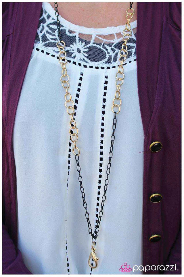 Paparazzi Necklace ~ Alternate Ending - Silver